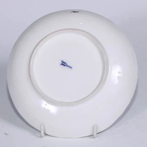Meissen Porcelain Fruit, & Bugs Tea Cup & Saucer 1740 - Picture 17 of 18