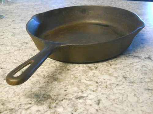 Vintage GRISWOLD NO 9 Cast Iron 11 1/4" Skillet SMALL BLOCK LOGO FOR RESTORATION