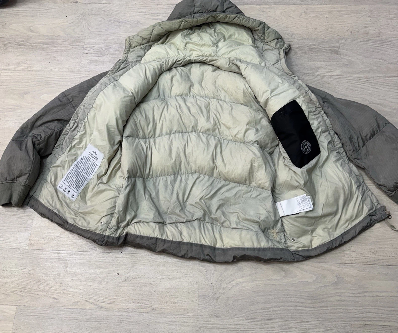 Stone Island Nylon Metal Watro Rip stop Down TC Green Graysh Sz M Jacket READ - product detail image 20