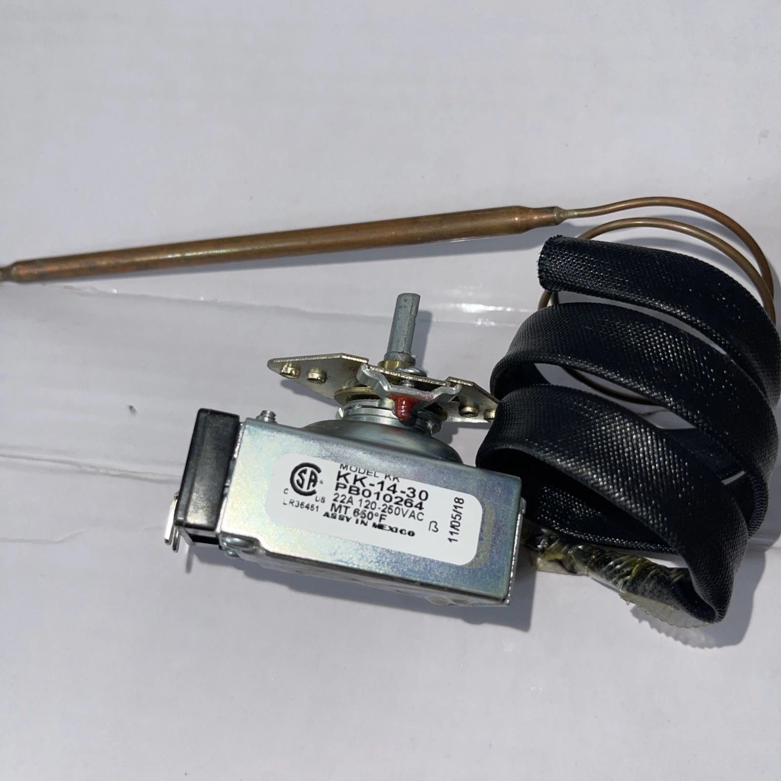 Viking Professional Range Griddle Thermostat OEM Part PB010264
Opens in a new window or tab