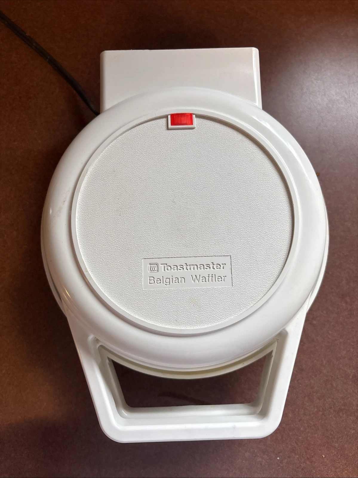 Toastmaster Waffle Maker Cool-Touch Belgian Model 230 -Made in USA