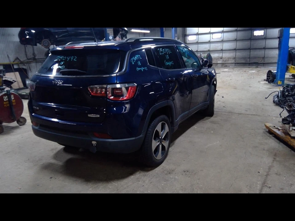 Brazo limpiaparabrisas izquierdo COMPASS 2018-2025 1704255 Foto 4 de 4