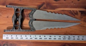 Katar, 16.5" with plaque and original box