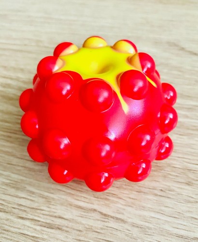 Acquista 4 per £5 Apple Pop Popper Fidget palla da stress riempitivo borsa giocattolo - Foto 8 di 28