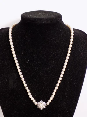 Elegante Akoya Perlenkette Collier JK 750er Weißgold 6 Diamanten 6 Brillianten - Bild 1 von 4
