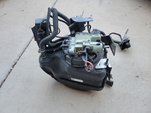 BMW X5 E70 M57 Active Tank Diesel Exhaust Fluid Reservoir Tank DEF