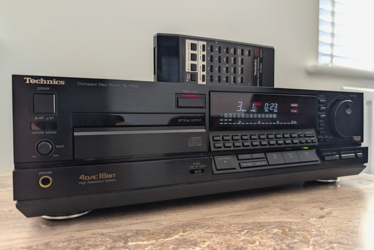 その他 Technics SL-P990 SUPERB Technics SL-P990 CD Player ~ 4 x PCM56P ~ Remote ~ Fully
