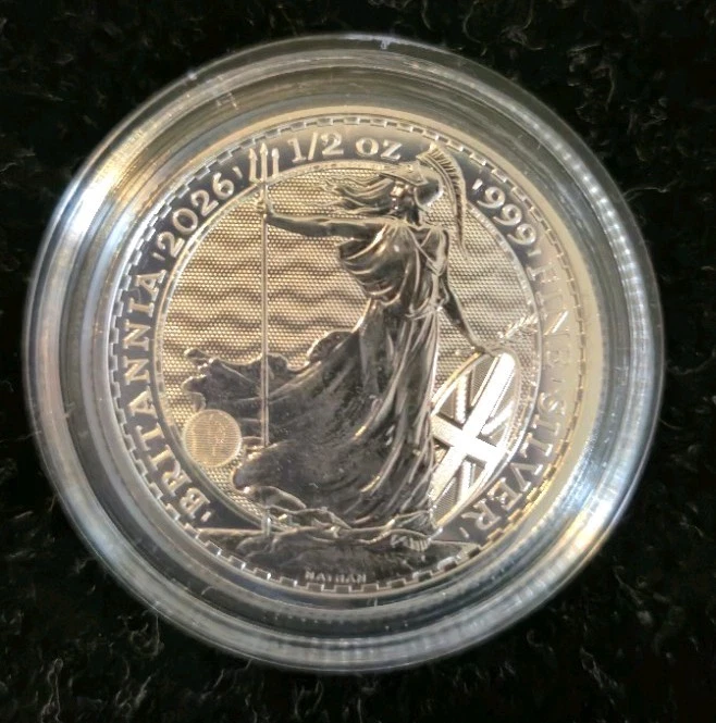 3 x New 2026 1/2oz Silver Britannia Coins in Capsule Royal Mint Bullion  - Image 2 of 4