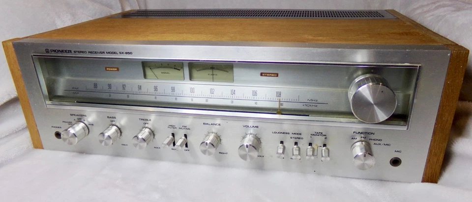 Pioneer SX-650 Stereo Receiver - Image 3 of 4