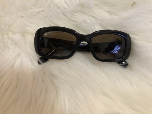 ITALY RB4122 BLACK POLARIZED SUNGLASSES 