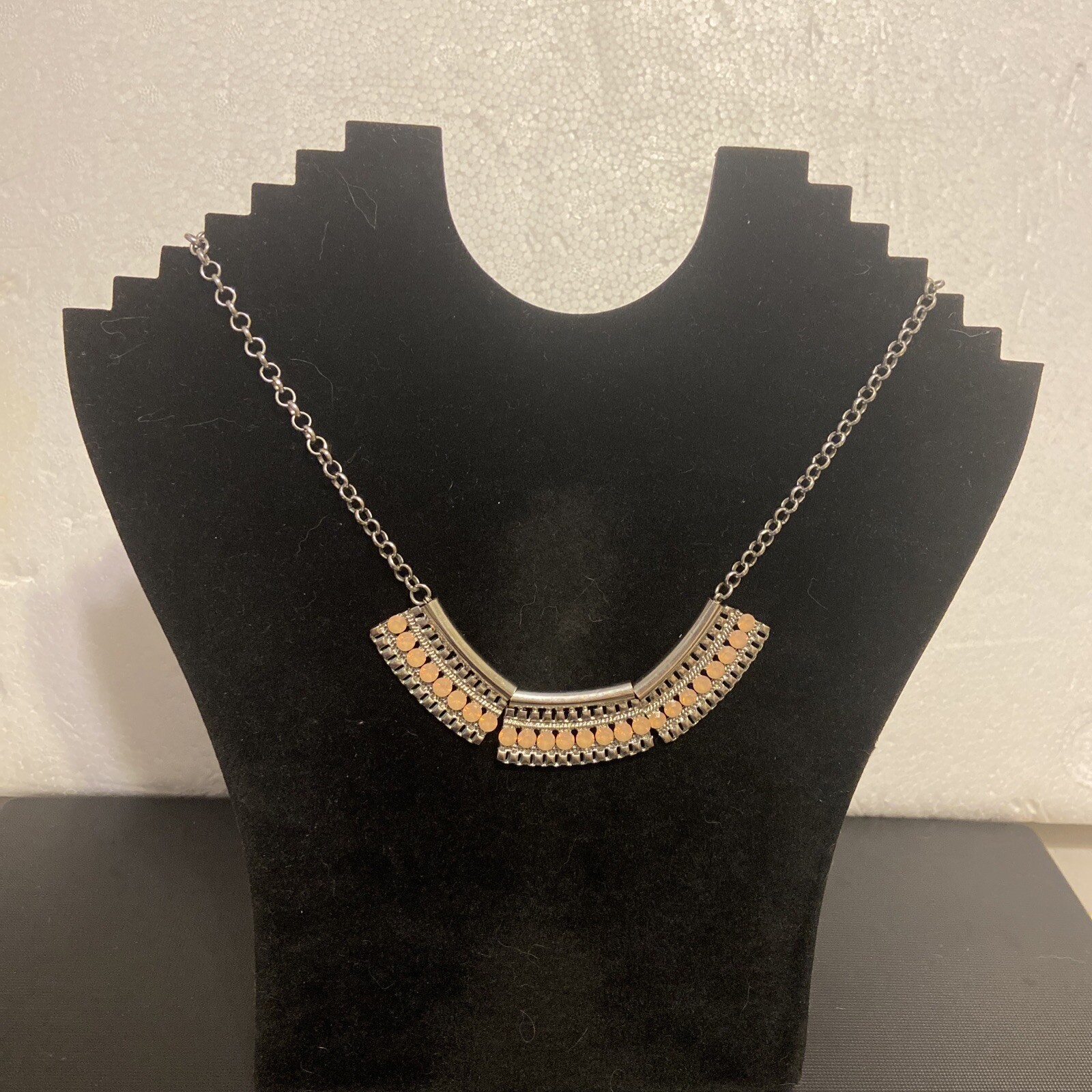 Necklace Statement NY Silvertone. - image 1