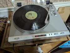 Teknika 8871 Fully Automatic With Dust Cover