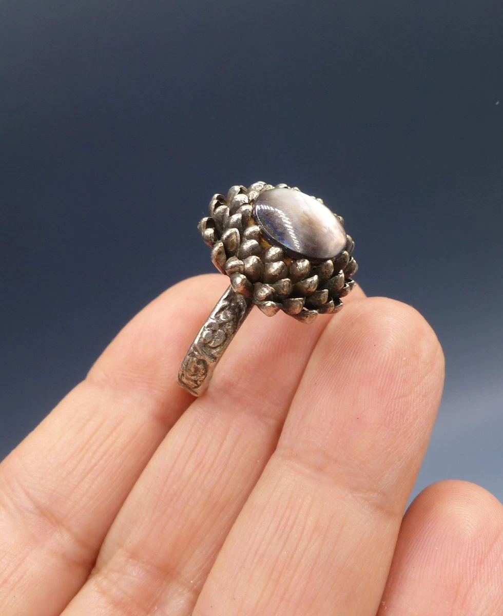 Bague Chevalière en or jaune et améthyste