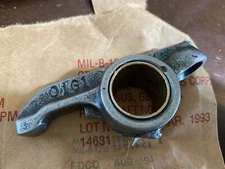 IHC Rocker arm NOS part No. 133701r21 IHC 549 V8  
