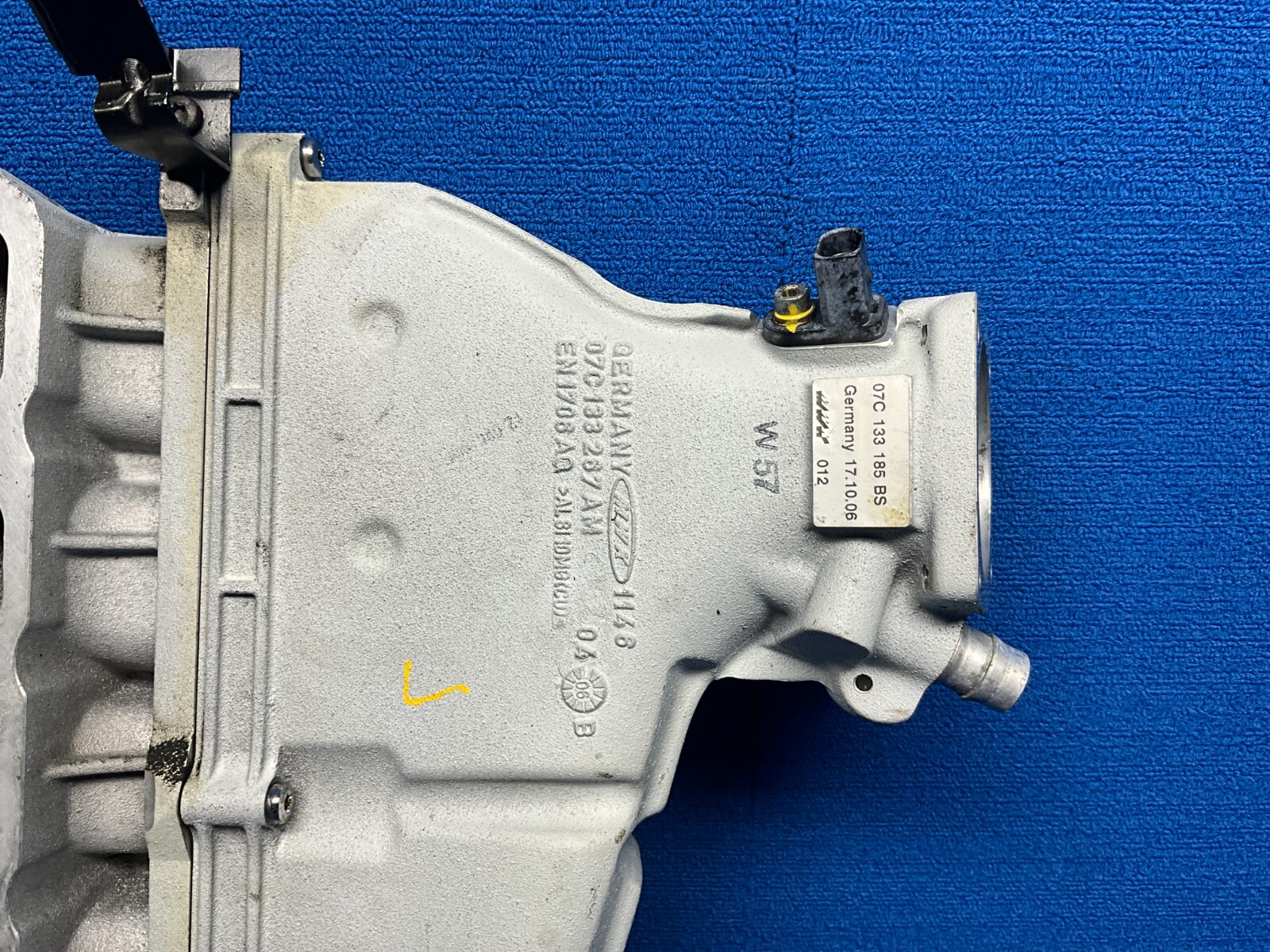 2005-2010 BENTLEY CONTINENTAL GTC 6.0L ENGINE MOTOR AIR INTAKE MANIFOLD OEM