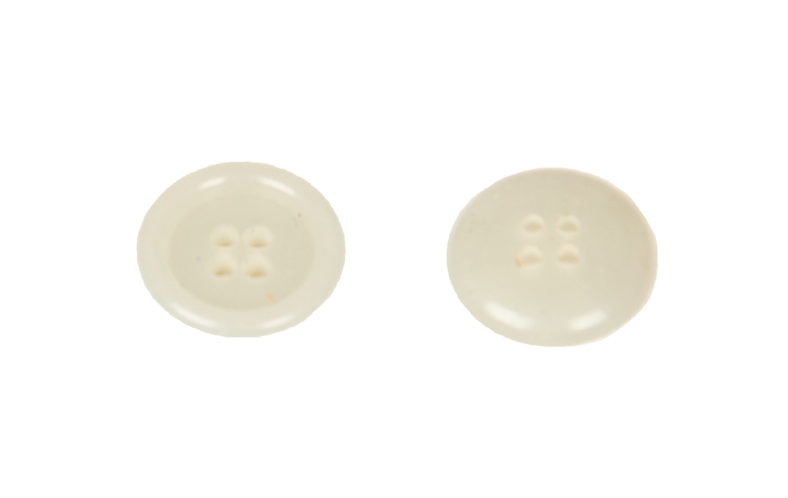 Набор из 15 бутылочек bottoni rotondi a due fori из пластика размером 15 x 15 x 4 мм articolo BOT0002 5690₽