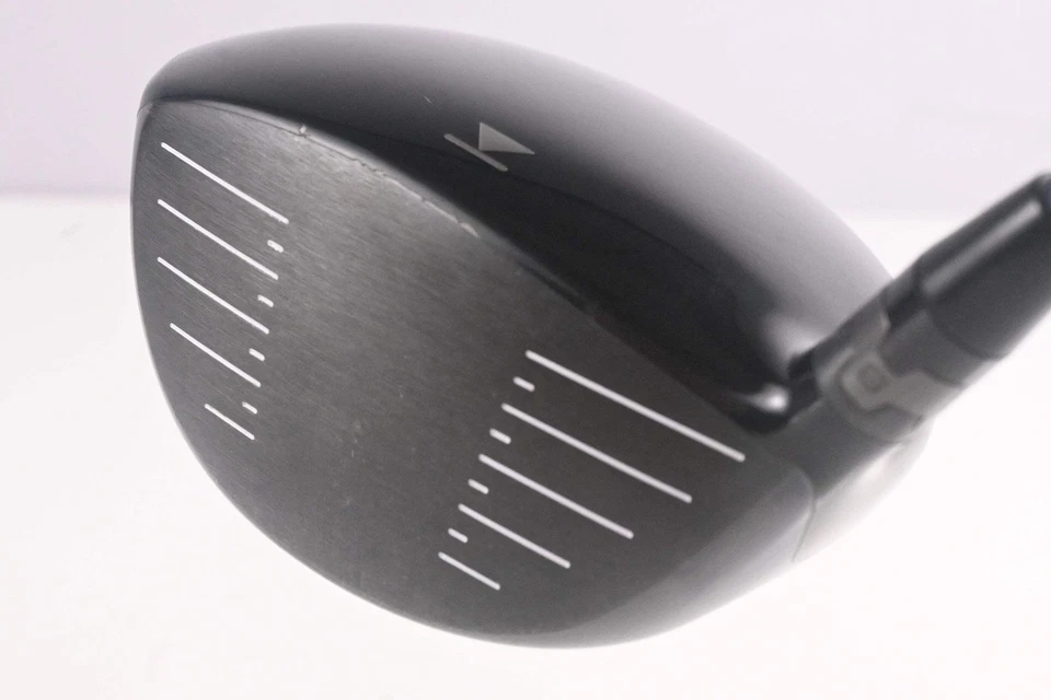 Titleist 910 D2 Driver / 10.5 Degree / Stiff Flex Diamana Kai'li 65 Shaft - Image 4 of 4