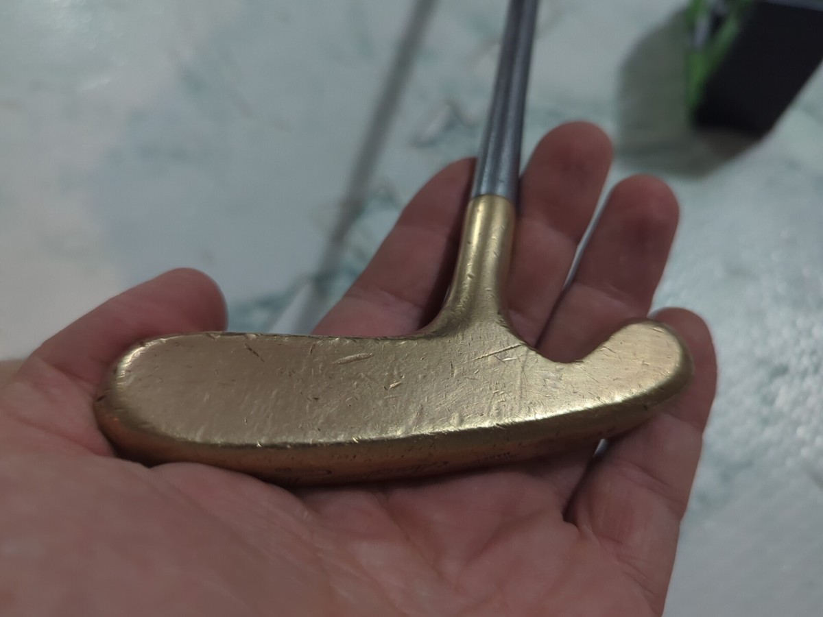 ビンテージ　アクシネット　Acushnet BULLS EYE Vintage Refinished Acushnet Bulls Eye Off Set Putter | eBay