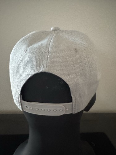 New York Yankees klassisches Logo Denim grau Erwachsenengröße flacher Schirm Druckknopflasche Mütze NEU - Bild 3 von 9