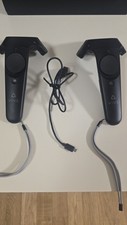 HTC Vive VR Controller mit grauer Handschlauf...