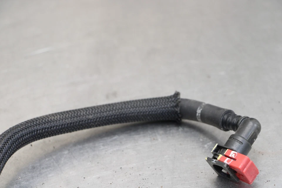 13-17 KAWASAKI NINJA 300 FUEL HOSE GAS LINE TUBE PIPE 51044-0721 - Image 3 of 4