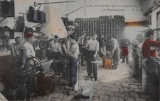CPA GUERRE / LES PLAISIRS DE LA CASERNE / LA MARECHALERIE