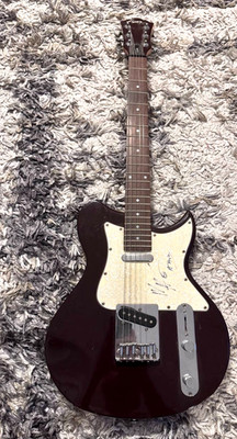 Mike Kennerty Signed Lyon by Washburn LI38 Electric Guitar All-American Rejects