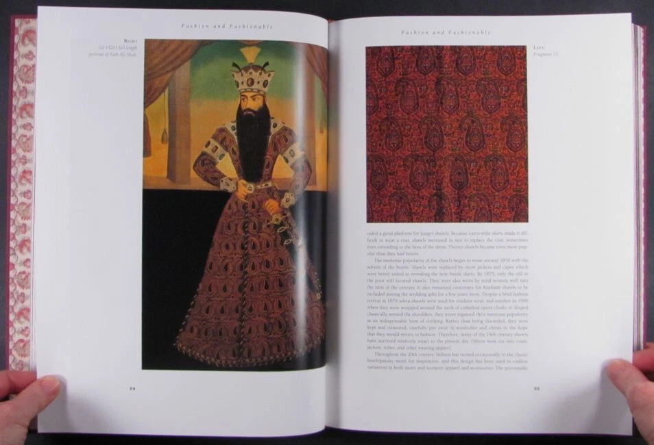 Antique Oriental Shawls Asian Textiles  Kerman Kashmir  Color illustrated Book - Image 4 of 4
