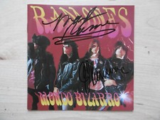 Marky & CJ Ramone "Ramones" Autogramme signed CD Booklet "Mondo Bizarro"