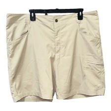 COLUMBIA OMNI-SHADE SUN PROTECTION MENS SHORTS TAN SZ 40
