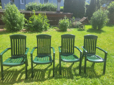 Gartenstuhl Steiner Stapelbar Smaragdgrün Kunststoff / 4 od. 2  Stühle n. Bedarf