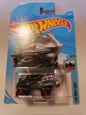 Voiture miniature Fiat 500e Abarth, hellblau, 2024 MCG 1:18 Metallmodell, Türen und Hauben nicht zu öffnen sur