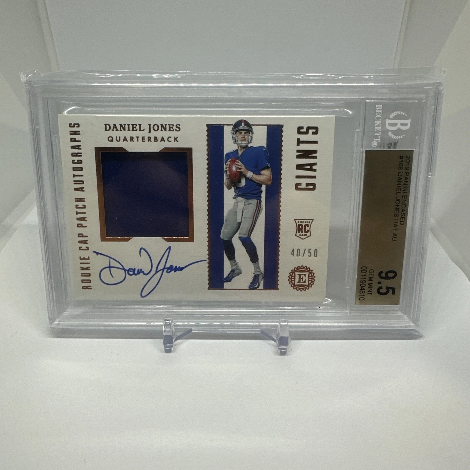 Daniel Jones Panini Encased #108 Patch Autograph