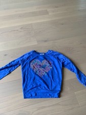 Girl's sweater