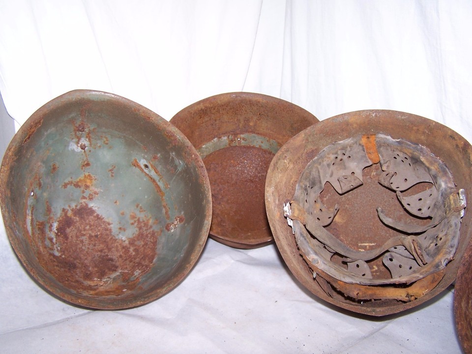 Battlefield Pickups: Italian M33 helmet shells. 3 per lot. Variations ...