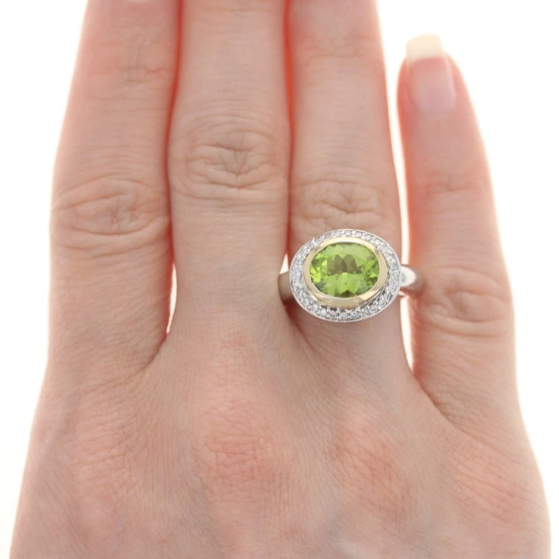 White Gold Peridot & Diamond Halo Ring - 14k Oval 3.10ctw East-West - Image 2 of 4