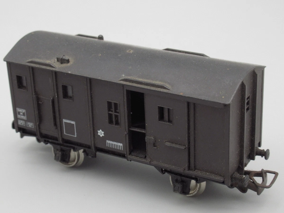 Wagon réfrigérant SNCF "Heineken Bier" de la marque Jouef ref 6270 HO