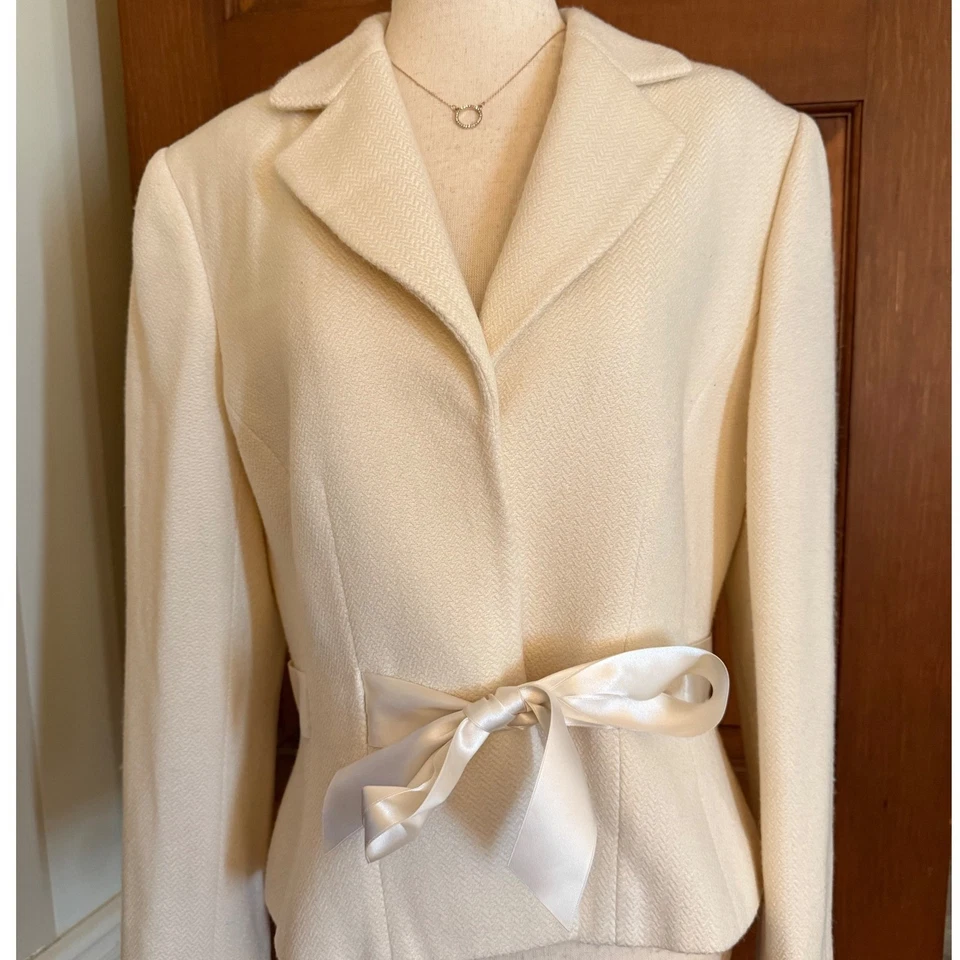 Conjunto de traje de 2 piezas Tahari Arthur Levine mezcla de lana para mujer talla 10 crema chaqueta falda Foto 2 de 4