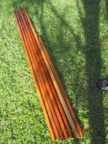 TASMANIAN OAK DOOR MOULDING LENGTHS X 7 , 35MM X 35MM,6 X 2M 1 X 1.2M,OLD STOCK. - Picture 4 of 8