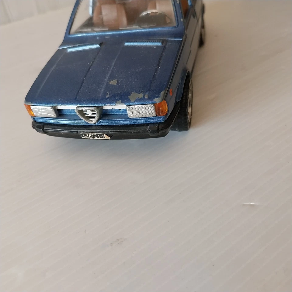 Mebetoys Alfa Rome Giulietta N. 8623 Vintage 1/25 - Immagine 2 di 4