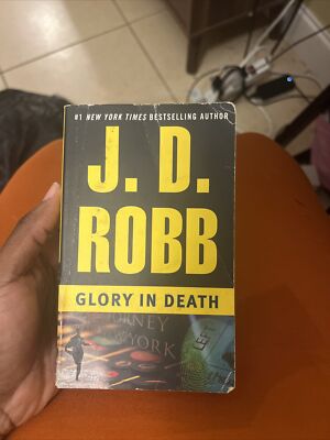 In Death Ser.: Glory in Death by J.D. Robb (2022, Trade Paperback)