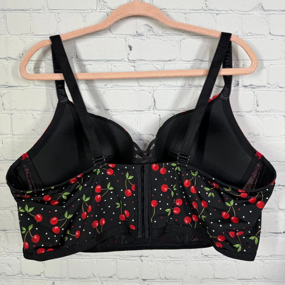 Lingerie feminina romântica Torrid Curve Bralette tamanho 44D renda cerejas - Imagem 2 de 4