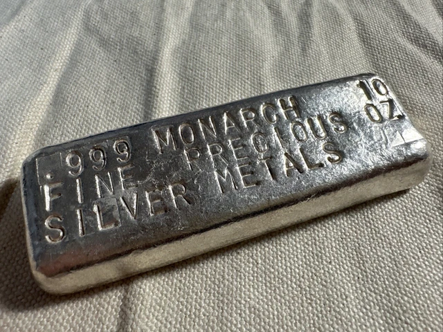 Vintage Poured Monarch Precious Metals 10 Oz Silver Bar Live Auction Item #010