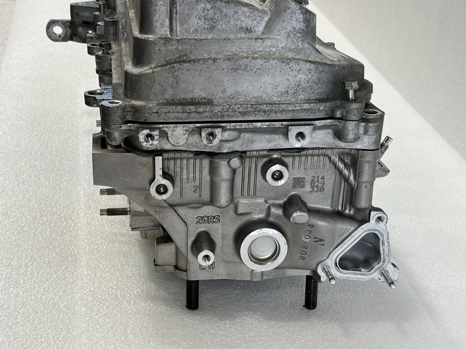 2014 LEXUS GS350 ENGINE CYLINDER HEAD ASSEMBLY LEFT DRIVER SIDE - Image 3 of 4