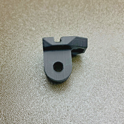 Cree XML Style Lichtadapter auf GoPro Style Halterung passt Akord Typ Lichter an.