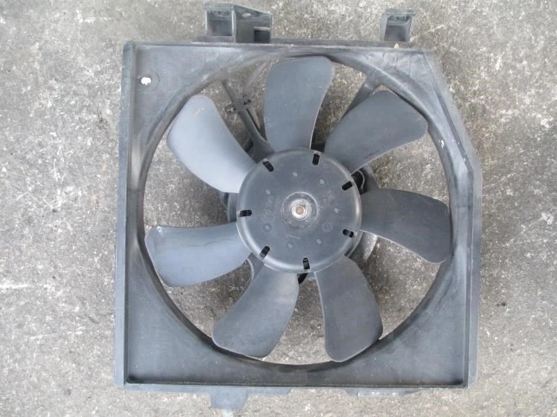 Radiator Fan Motor Fan Assembly Driver Left Fits 99-03 MAZDA PROTEGE 413445 - Image 3 of 4