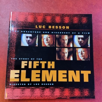 THE STORY OF ''THE FIFTH ELEMENT'' BY Luc Besson; Andrew Wildman PAPERBACK