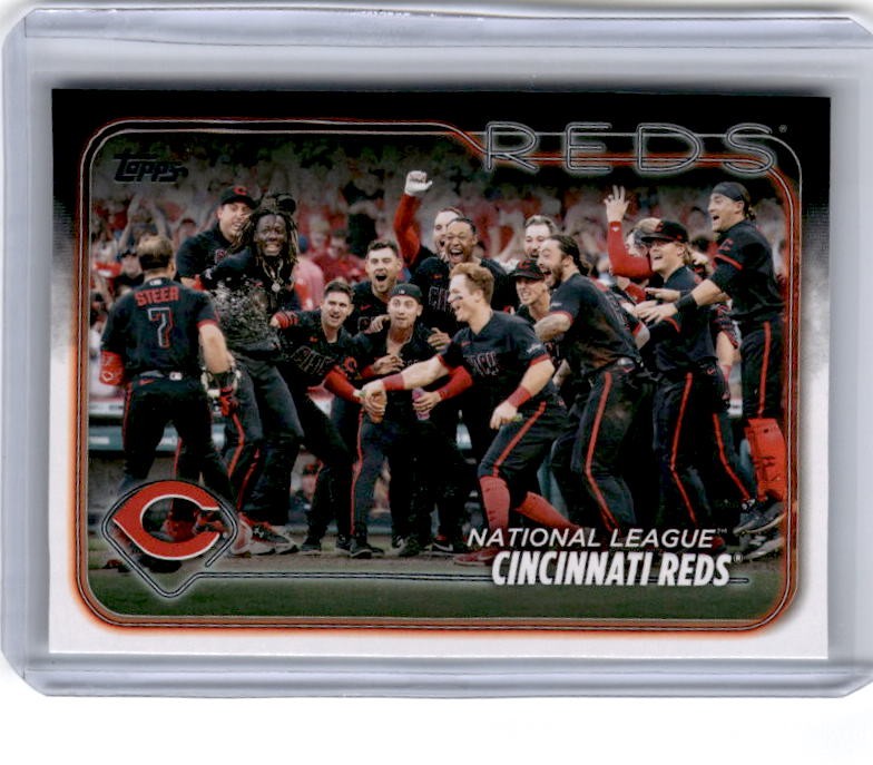 2024 Topps #238 Cincinnati Reds