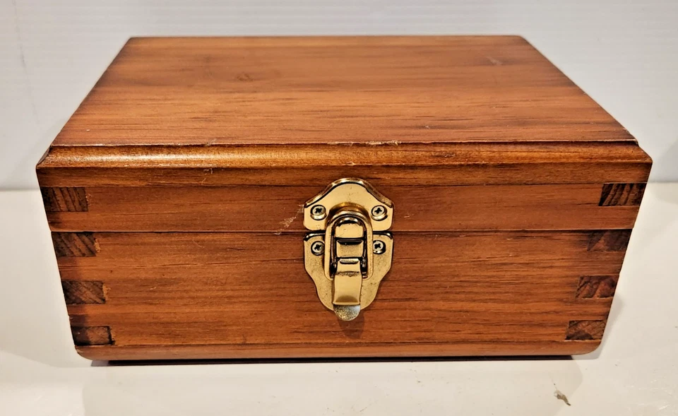 Vintage Staunton Wooden Chess Set Weighted & Felted Pieces Walnut Box - Image 2 of 4