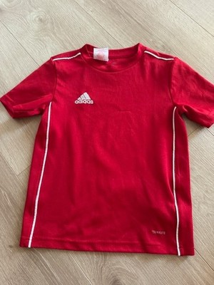 Adidas Tshirt Rot in XS (ca. 134 / 140)